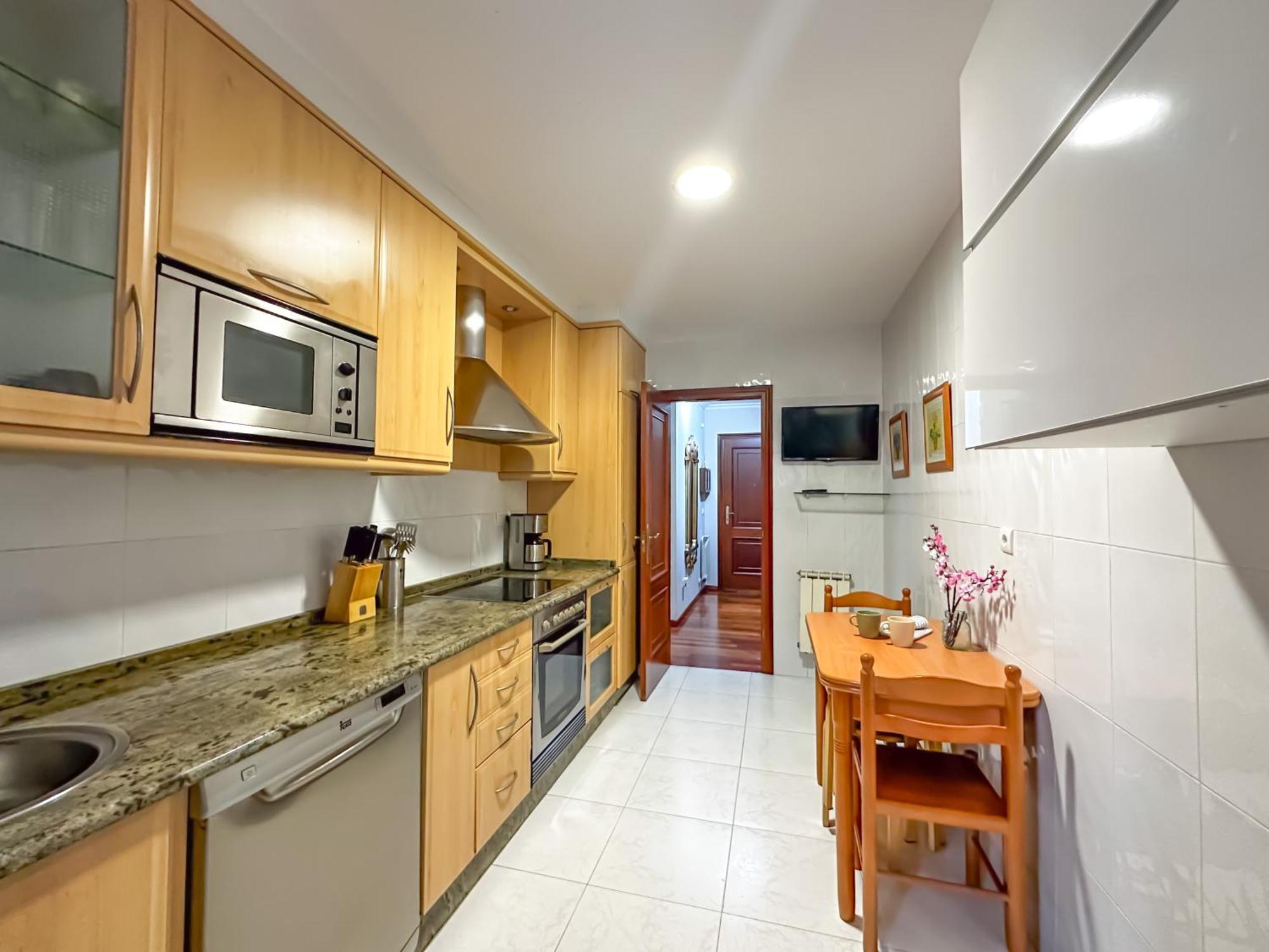 Apartamento Completo, Amplio, Muy Iluminado Y Con Plaza De Garaje Incluida. O Grove Esterno foto
