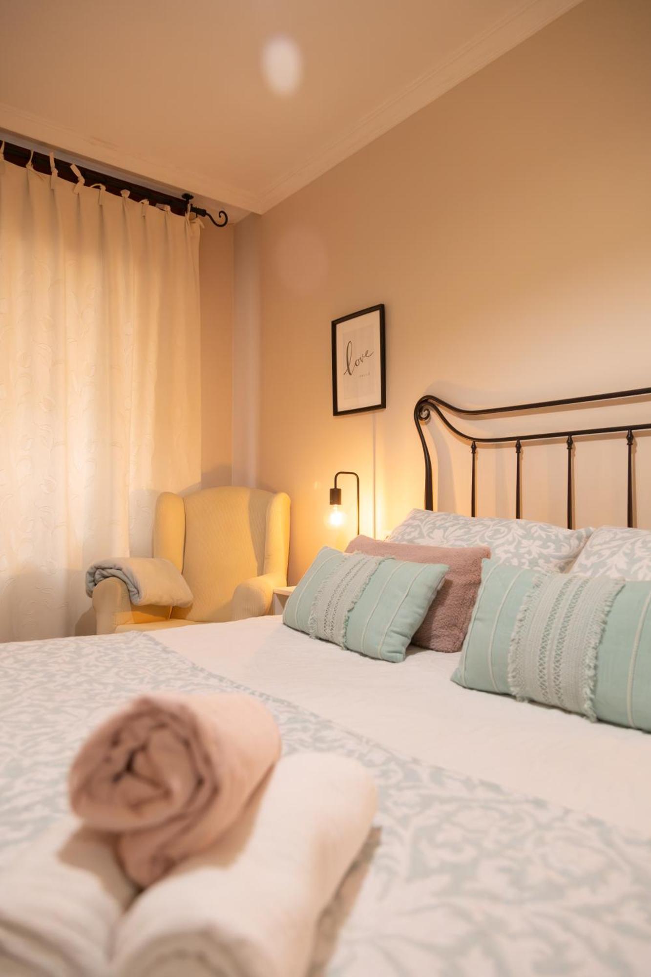 Apartamento Completo, Amplio, Muy Iluminado Y Con Plaza De Garaje Incluida. O Grove Esterno foto