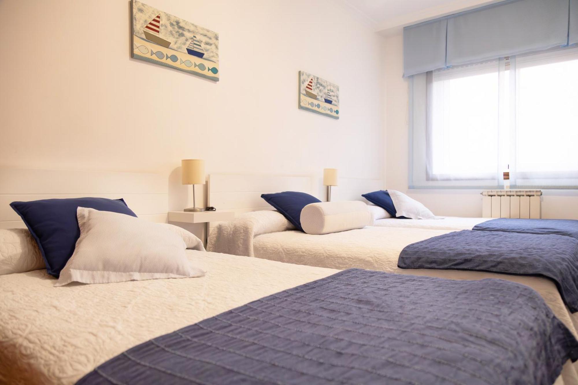 Apartamento Completo, Amplio, Muy Iluminado Y Con Plaza De Garaje Incluida. O Grove Esterno foto