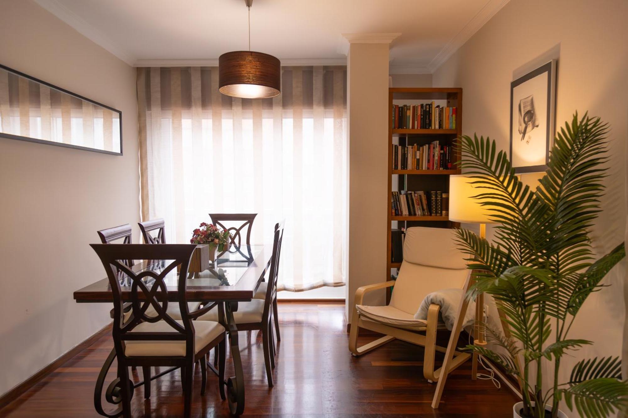 Apartamento Completo, Amplio, Muy Iluminado Y Con Plaza De Garaje Incluida. O Grove Esterno foto